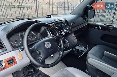 Минивэн Volkswagen Multivan 2008 в 