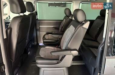 Минивэн Volkswagen Multivan 2023 в 