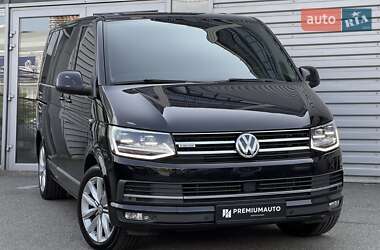 Мінівен Volkswagen Multivan 2016 в 