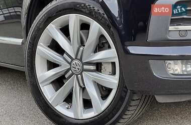 Мінівен Volkswagen Multivan 2016 в 