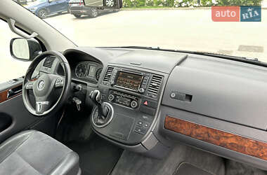 Минивэн Volkswagen Multivan 2014 в 