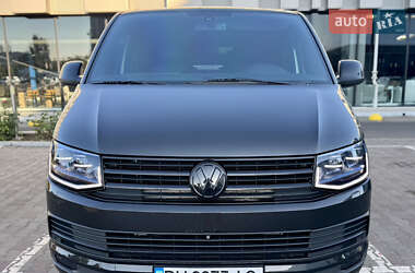 Минивэн Volkswagen Multivan 2010 в 