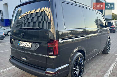 Минивэн Volkswagen Multivan 2010 в 