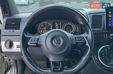 Минивэн Volkswagen Multivan 2010 в 