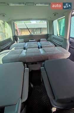 Минивэн Volkswagen Multivan 2004 в Камне-Каширском