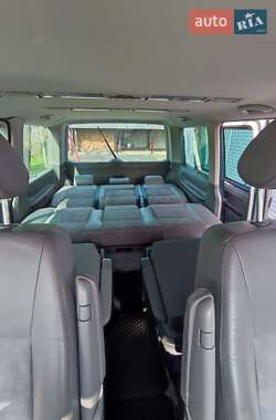 Минивэн Volkswagen Multivan 2004 в Камне-Каширском