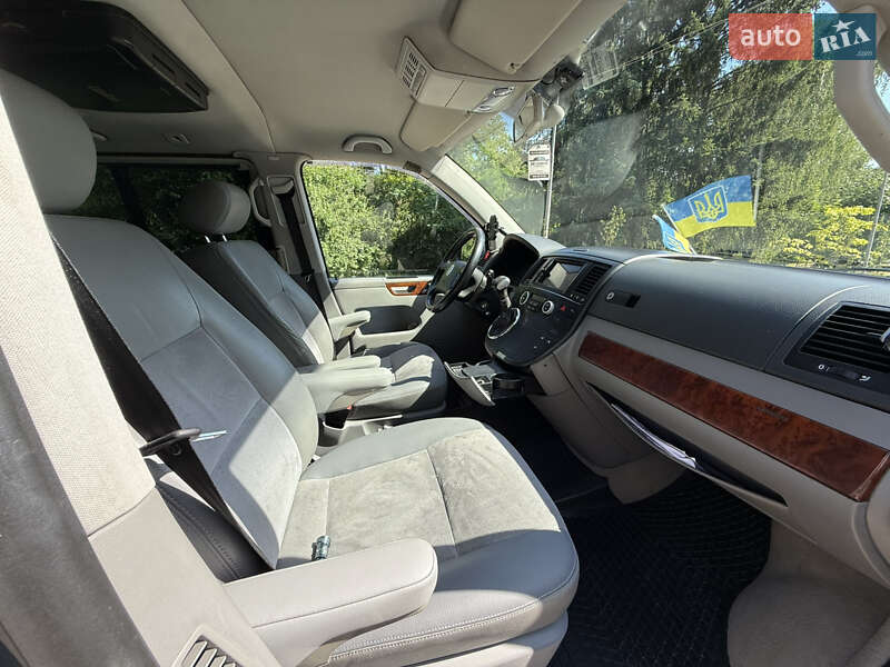 Мінівен Volkswagen Multivan 2008 в Житомирі