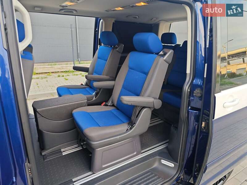 Минивэн Volkswagen Multivan 2005 в Ивано-Франковске