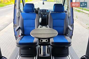 Минивэн Volkswagen Multivan 2005 в 