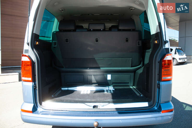 Мінівен Volkswagen Multivan 2017 в Києві