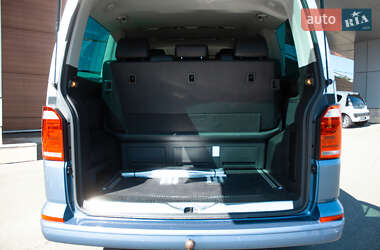 Минивэн Volkswagen Multivan 2017 в 