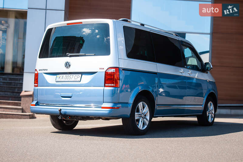 Мінівен Volkswagen Multivan 2017 в Києві