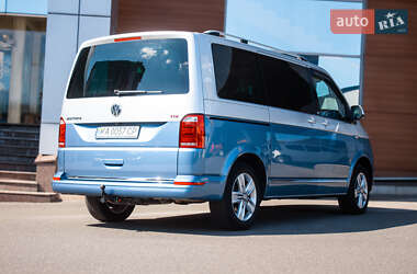 Минивэн Volkswagen Multivan 2017 в 