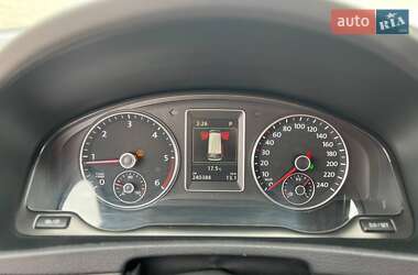 Минивэн Volkswagen Multivan 2015 в 