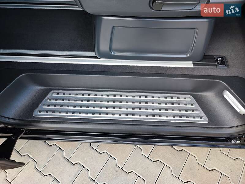 Минивэн Volkswagen Multivan 2019 в Черновцах