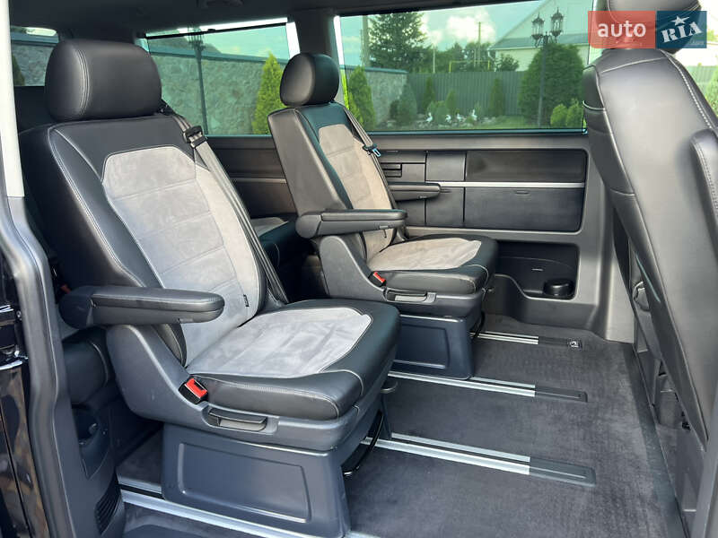 Минивэн Volkswagen Multivan 2021 в Костополе