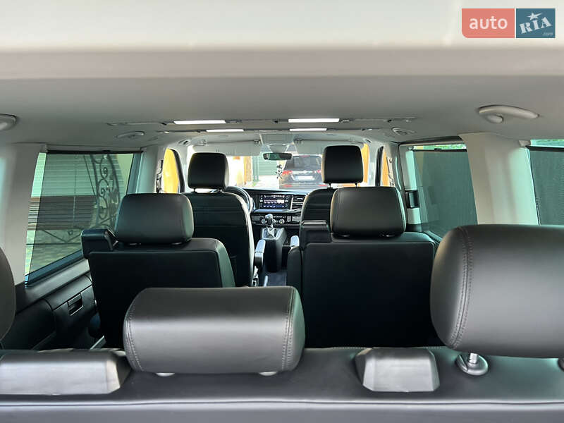 Минивэн Volkswagen Multivan 2021 в Костополе
