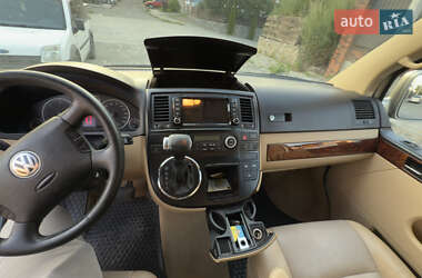Минивэн Volkswagen Multivan 2006 в 