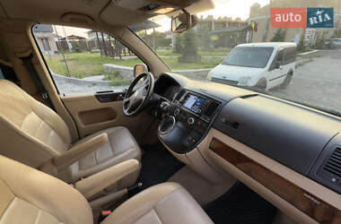 Минивэн Volkswagen Multivan 2006 в 
