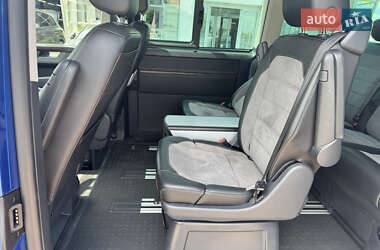 Минивэн Volkswagen Multivan 2021 в 