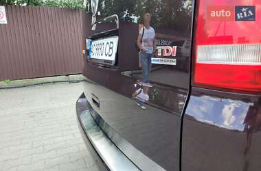 Минивэн Volkswagen Multivan 2014 в 