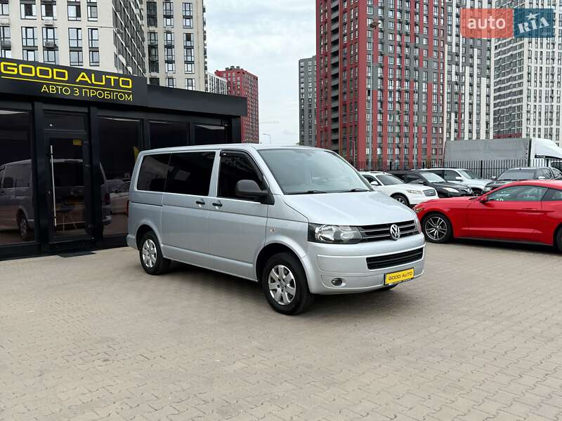 Volkswagen Multivan 2012