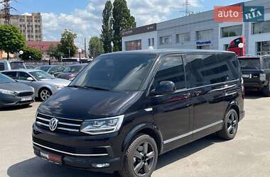 Минивэн Volkswagen Multivan 2019 в 