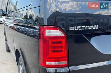 Минивэн Volkswagen Multivan 2019 в 