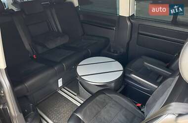 Минивэн Volkswagen Multivan 2019 в 