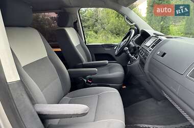 Мінівен Volkswagen Multivan 2013 в 