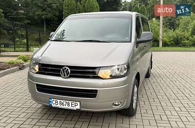 Мінівен Volkswagen Multivan 2013 в 