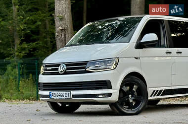 Минивэн Volkswagen Multivan 2011 в 