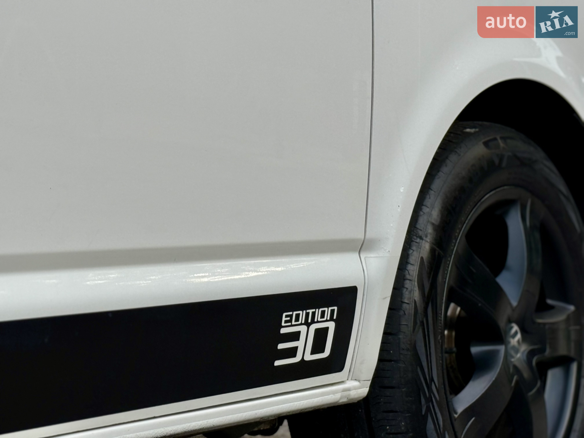 2011 Volkswagen Multivan - мініатюра 24
