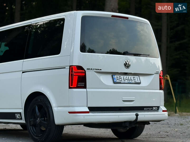 Минивэн Volkswagen Multivan 2011 в Хмельницком