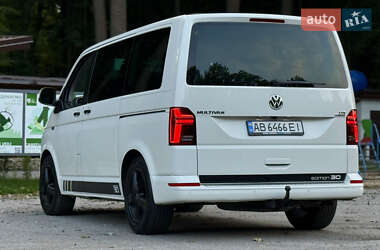 Минивэн Volkswagen Multivan 2011 в 