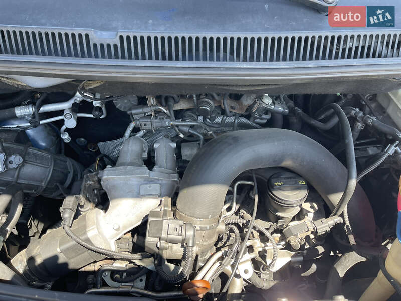 Минивэн Volkswagen Multivan 2010 в Запорожье