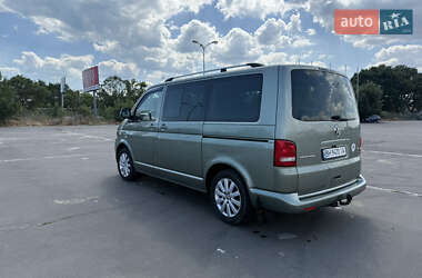 Минивэн Volkswagen Multivan 2011 в 