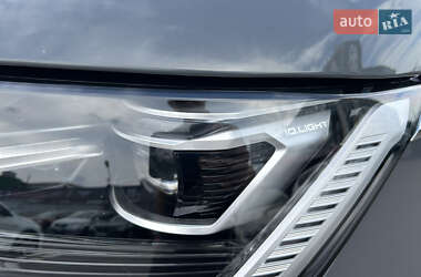 Минивэн Volkswagen Multivan 2023 в 