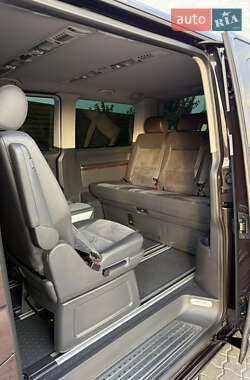 Минивэн Volkswagen Multivan 2015 в 