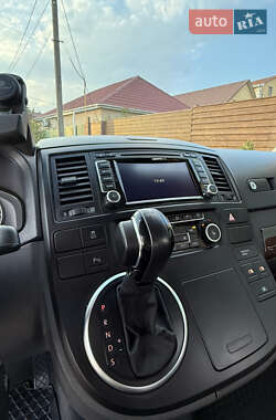 Минивэн Volkswagen Multivan 2015 в 