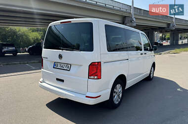 Мінівен Volkswagen Multivan 2020 в 