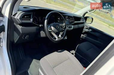 Мінівен Volkswagen Multivan 2020 в 