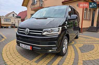 Минивэн Volkswagen Multivan 2016 в 