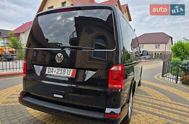 Минивэн Volkswagen Multivan 2016 в 