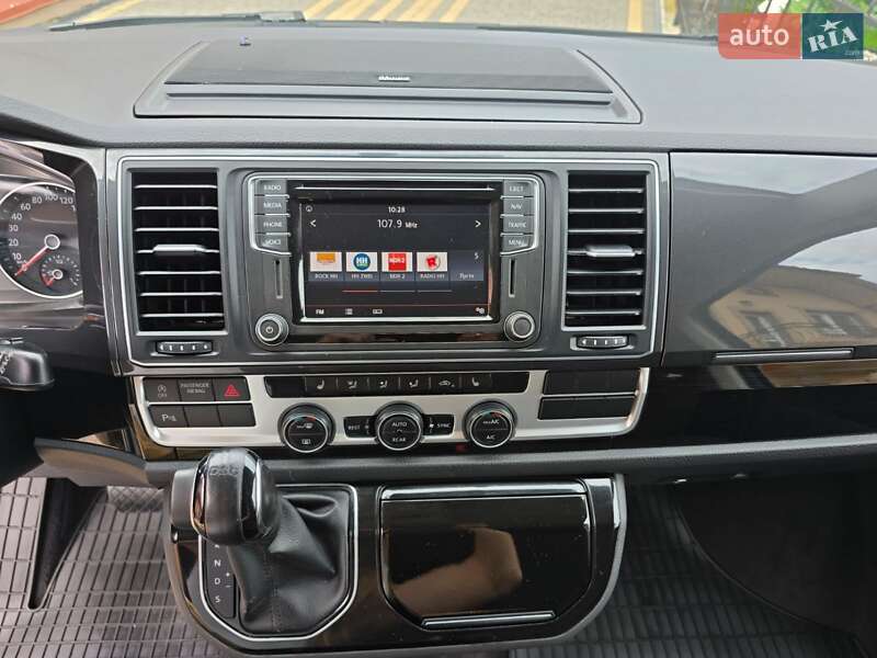 Минивэн Volkswagen Multivan 2016 в Ковеле