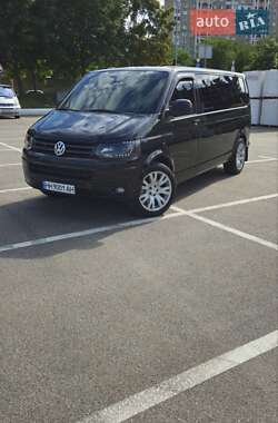 Минивэн Volkswagen Multivan 2013 в 