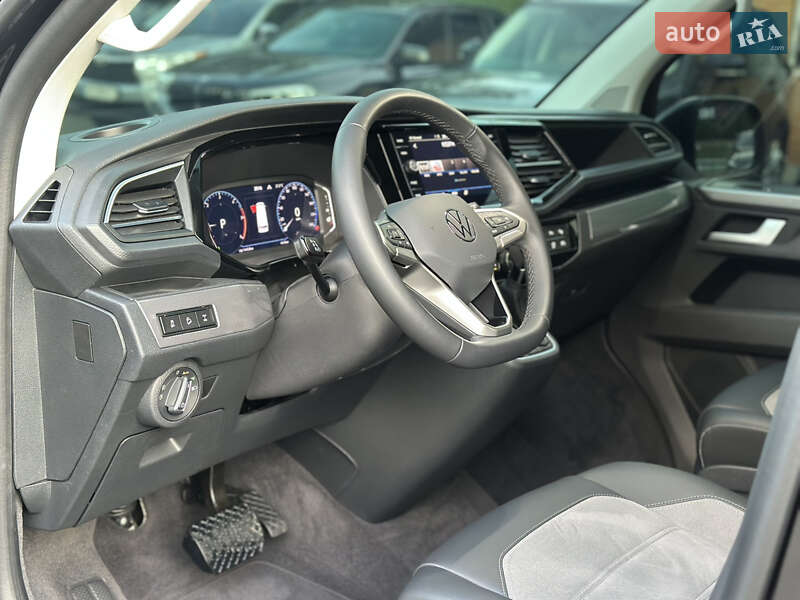 Мінівен Volkswagen Multivan 2024 в Києві