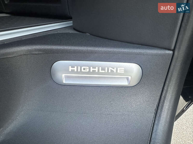 Мінівен Volkswagen Multivan 2024 в Києві