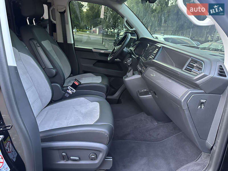 Мінівен Volkswagen Multivan 2024 в Києві