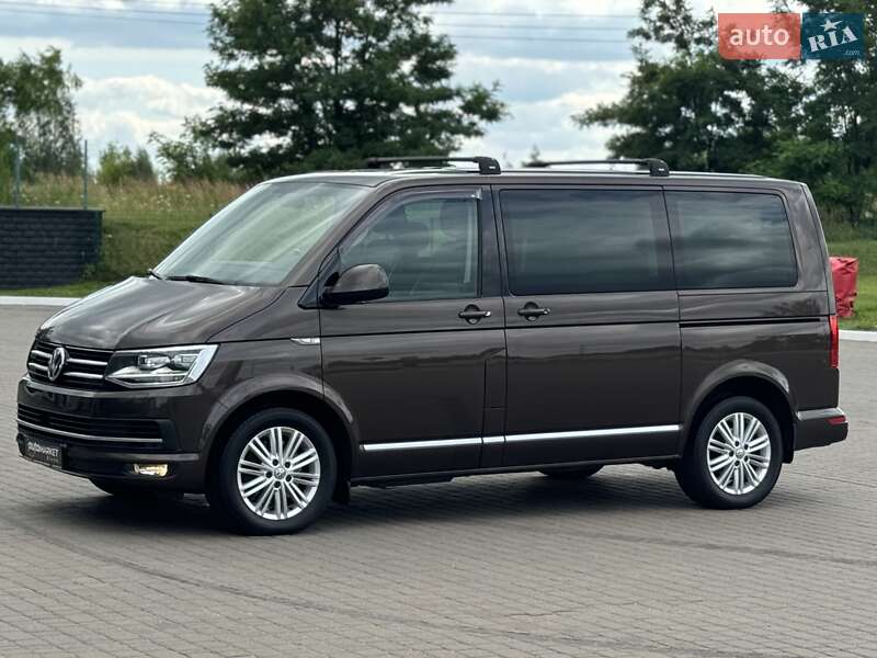 Минивэн Volkswagen Multivan 2016 в Ровно
